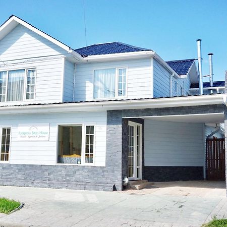 Hotel Patagonia Swiss House Puerto Natales Zewnętrze zdjęcie